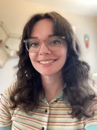 headshot of Caitlin Turner